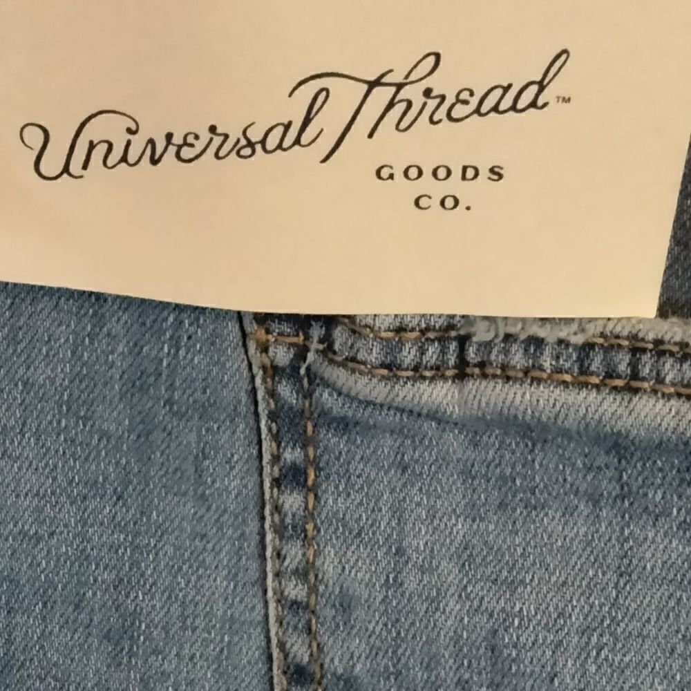New Without tags "Universal Thread" woman's jeans - Picture 5 of 12